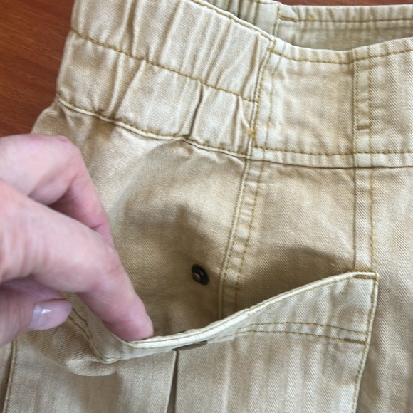 Free People Denim Wash Cargo mini skirt SZ 6 Khaki Yellow Bohemian pockets - Picture 14 of 14